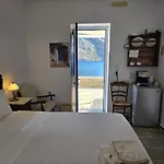بيت ضيافة Aglaia 3*