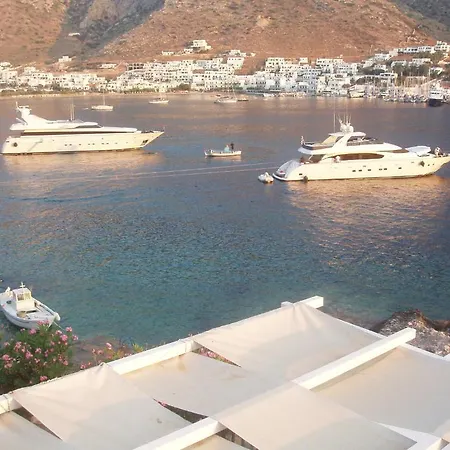 Aglaia Πανσιόν