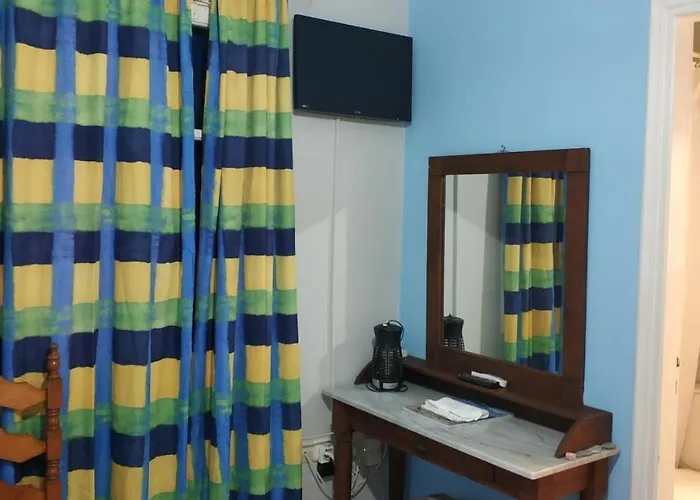 Πανσιόν Aglaia