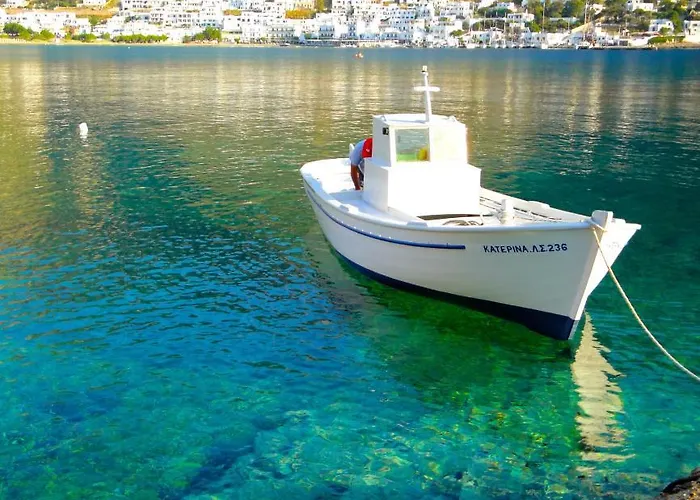 Aglaia Πανσιόν Καμάρες